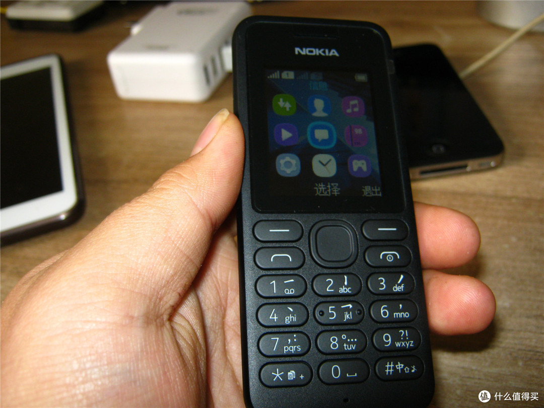 诺基亚还是以前那个诺基亚吗？ NOKIA 诺基亚 130 拆机简评