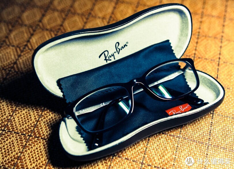 年轻而不失稳重——Ray·Ban 雷朋 5313D 光学镜框 & 依视路 A3 镜片