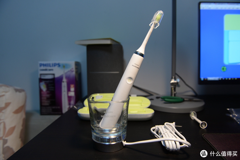 让刷牙也成为一种享受：Philips 飞利浦 HX9332/04 钻石声波震动牙刷