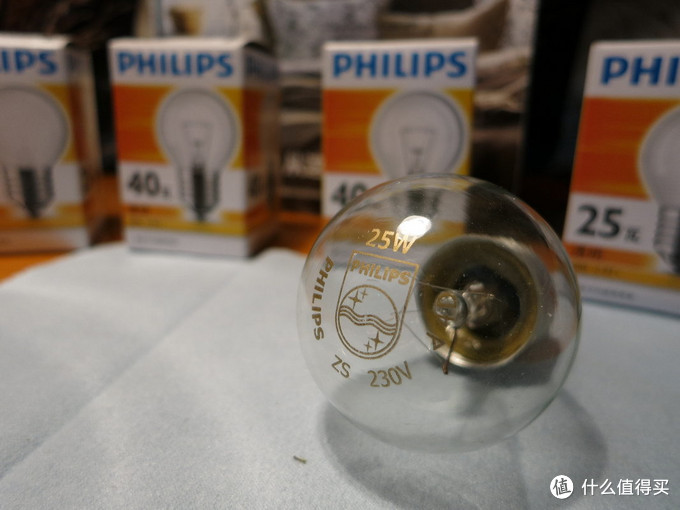 怀旧的选择：PHILIPS 飞利浦 长寿白炽灯泡 评测