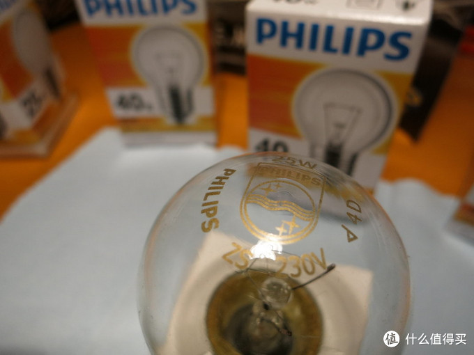 怀旧的选择：PHILIPS 飞利浦 长寿白炽灯泡 评测