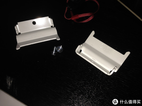 索尼 kdl-50w800b 50英寸 全高清3d网络led液晶电视,自己动手安装壁挂