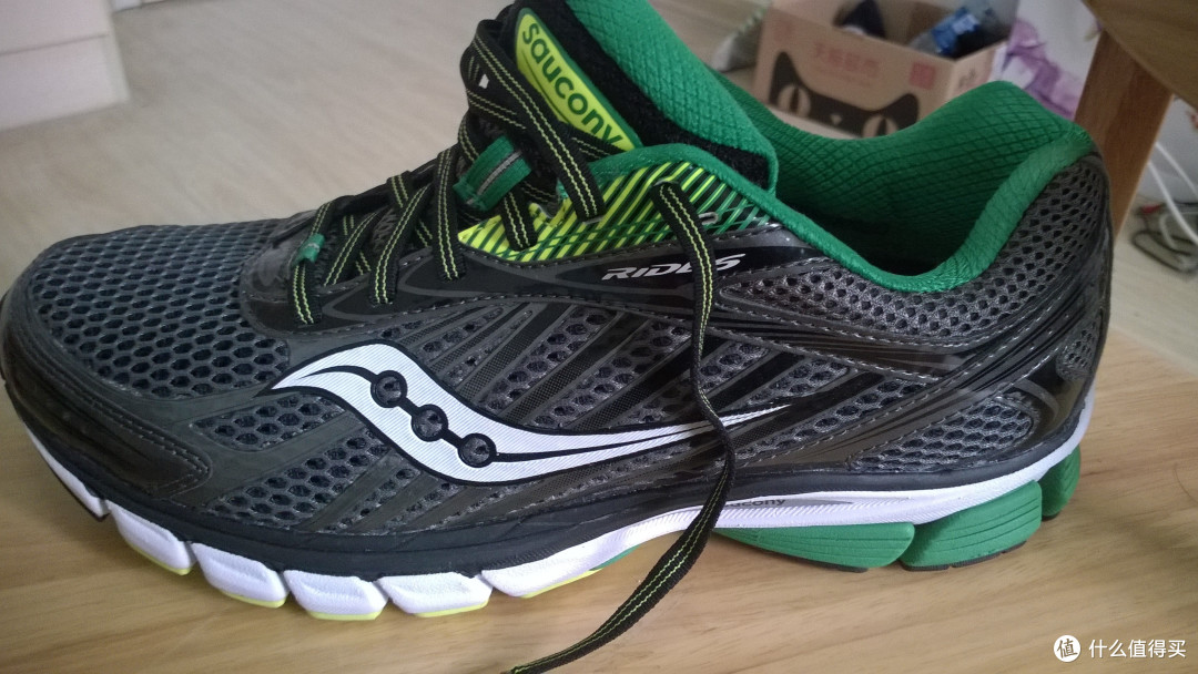 为减肥入手 Saucony 索康尼 Ride 6 & Nike 尼康 Lunareclipse 4 & Creative 创新 Aurvana Air 耳塞