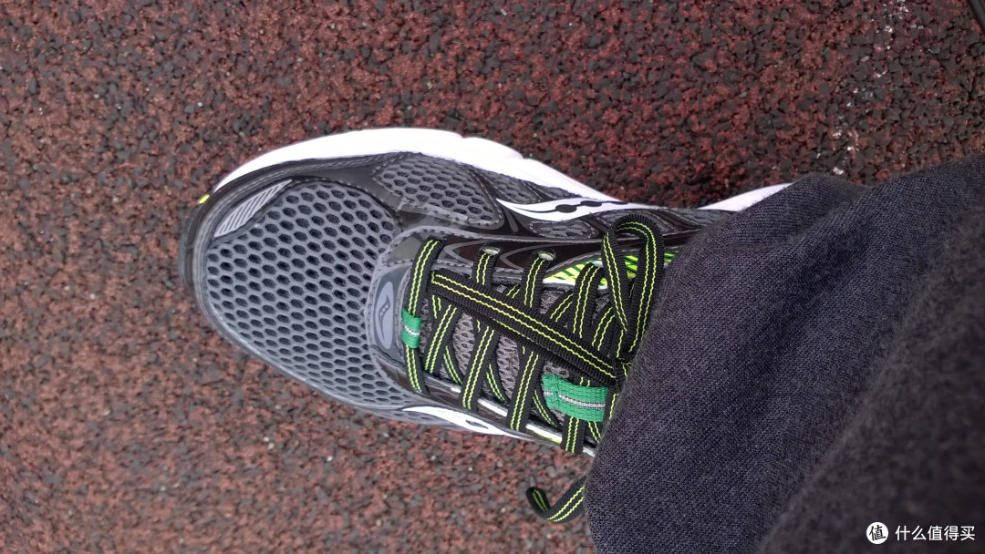 为减肥入手 Saucony 索康尼 Ride 6 & Nike 尼康 Lunareclipse 4 & Creative 创新 Aurvana Air 耳塞