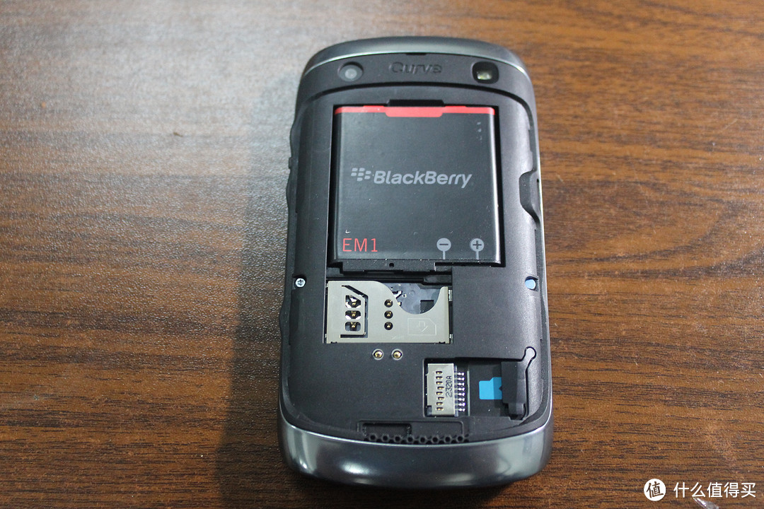 简单小巧：Blackberry 黑莓 Curve 9360 智能手机