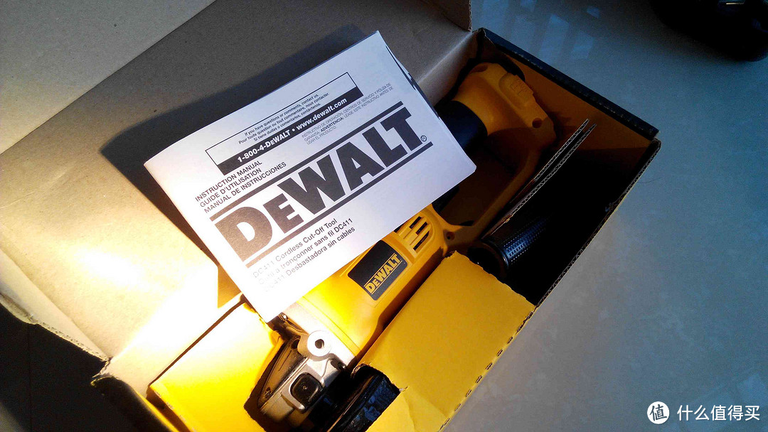 DEWALT 得伟 DC411B 无绳角磨机