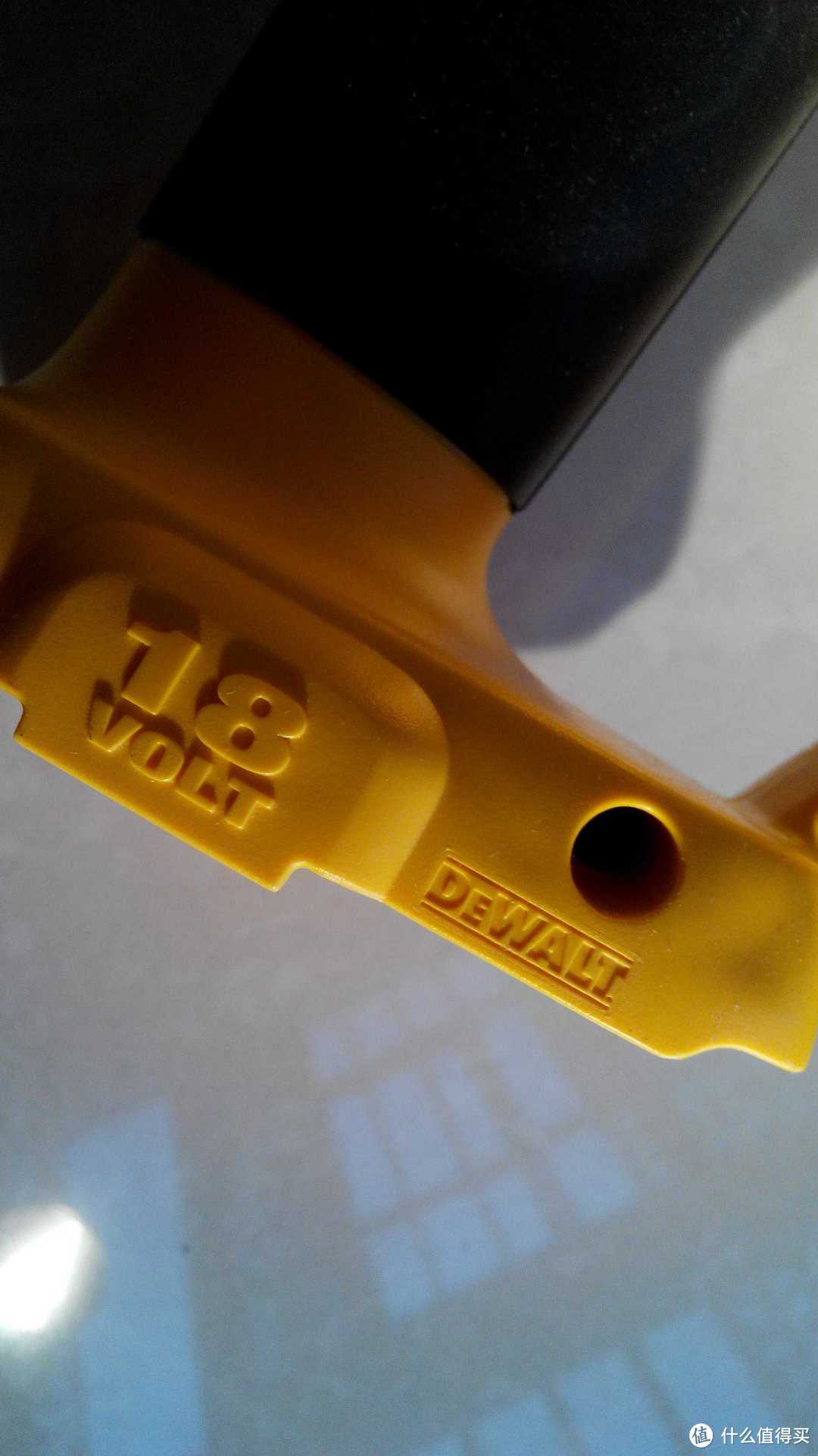 DEWALT 得伟 DC411B 无绳角磨机