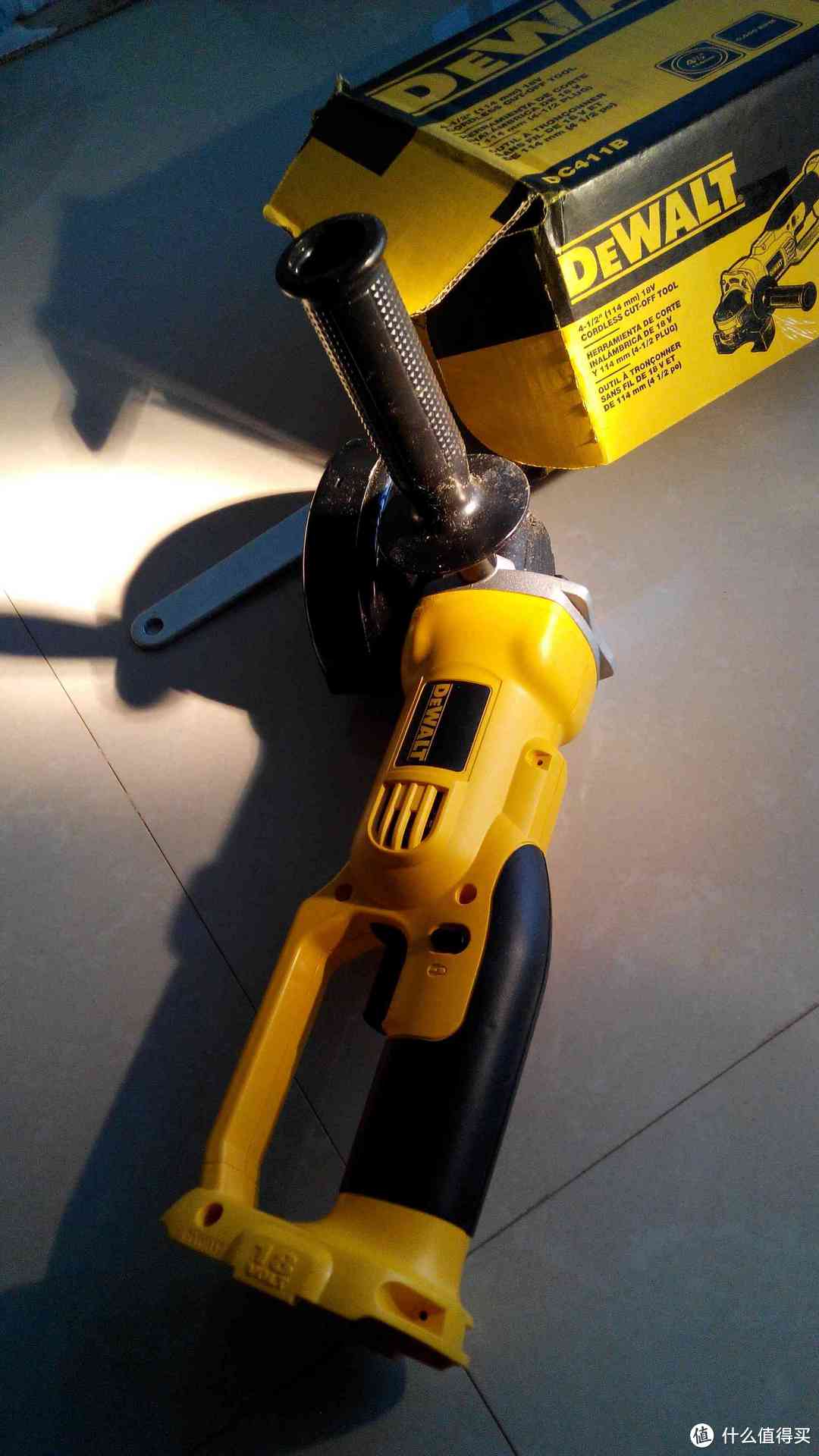 DEWALT 得伟 DC411B 无绳角磨机