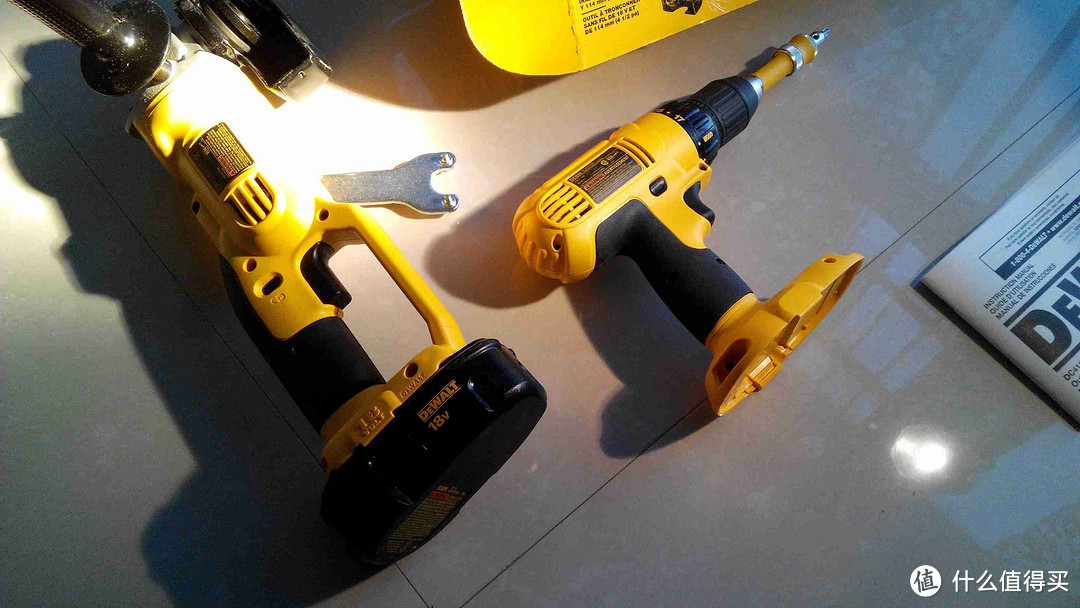 DEWALT 得伟 DC411B 无绳角磨机