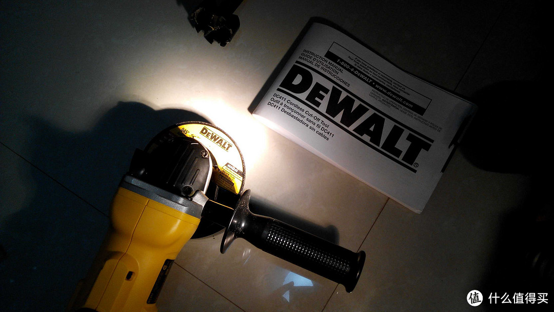 DEWALT 得伟 DC411B 无绳角磨机