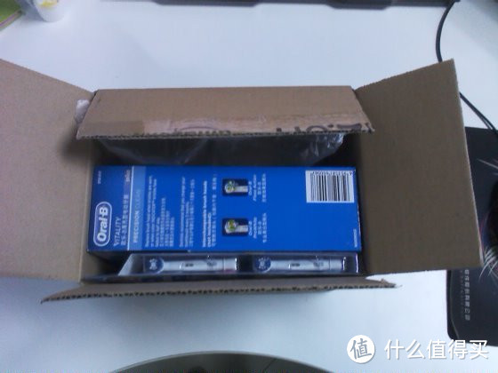 好用又实惠的电动牙刷：Oral-B 欧乐B Vitality 清亮型 电动牙刷 D12013