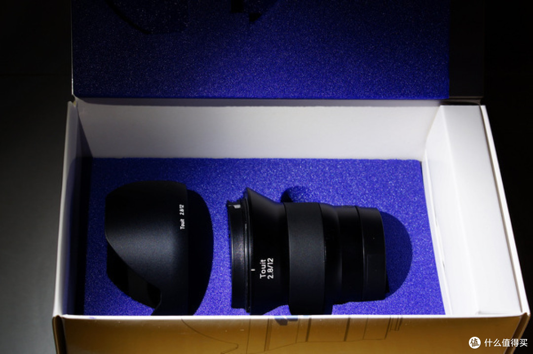 及目之远：Zeiss 蔡司 Touit 2.8/12 镜头 伪开箱