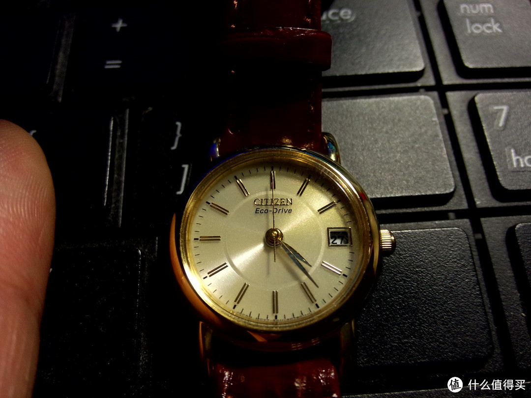 Citizen 西铁城 EW1272-01P 女士光动能腕表