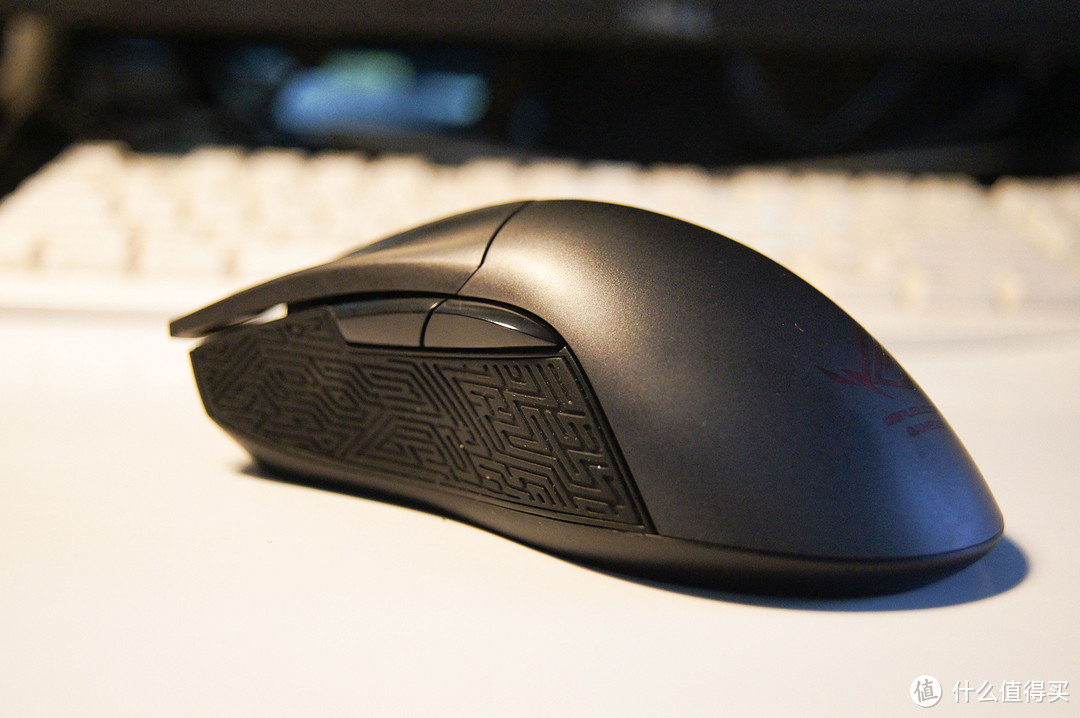 微动,故我在——ASUS 华硕 ROG Gladius 电竞鼠标 深度评测报告