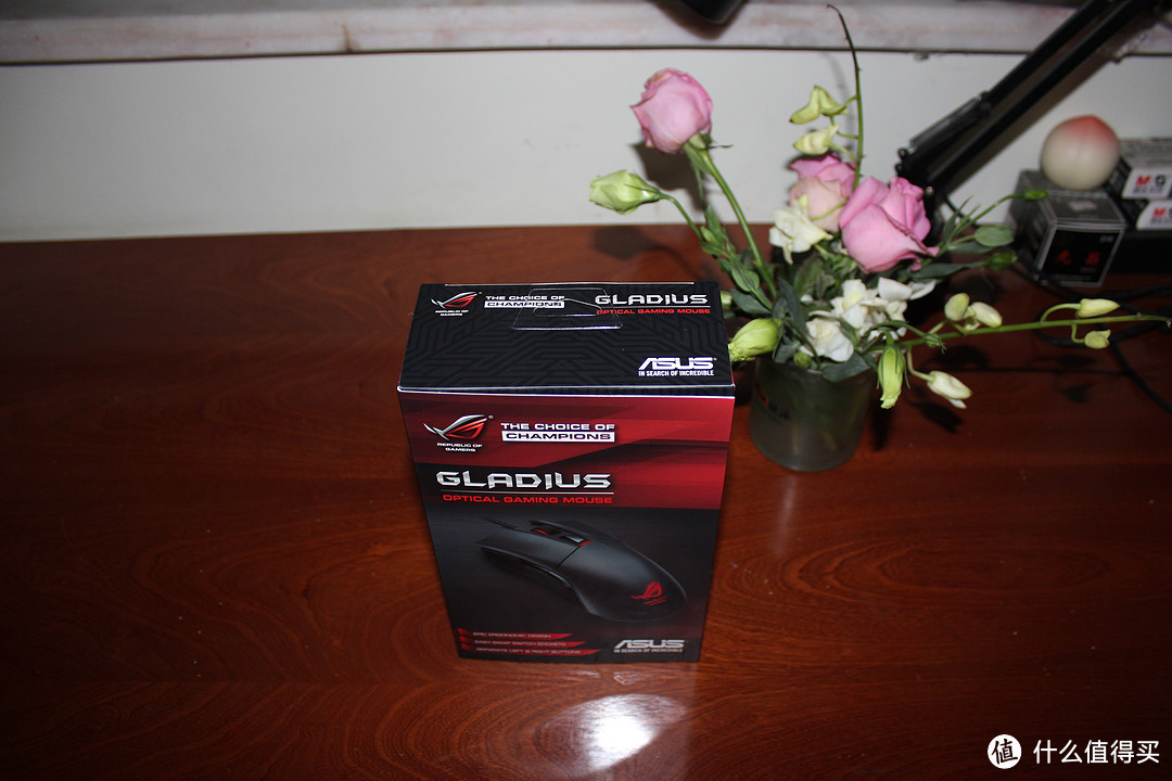 坚如磐石，动如脱兔——记我心中的ASUS 华硕 ROG Gladius 电竞鼠标