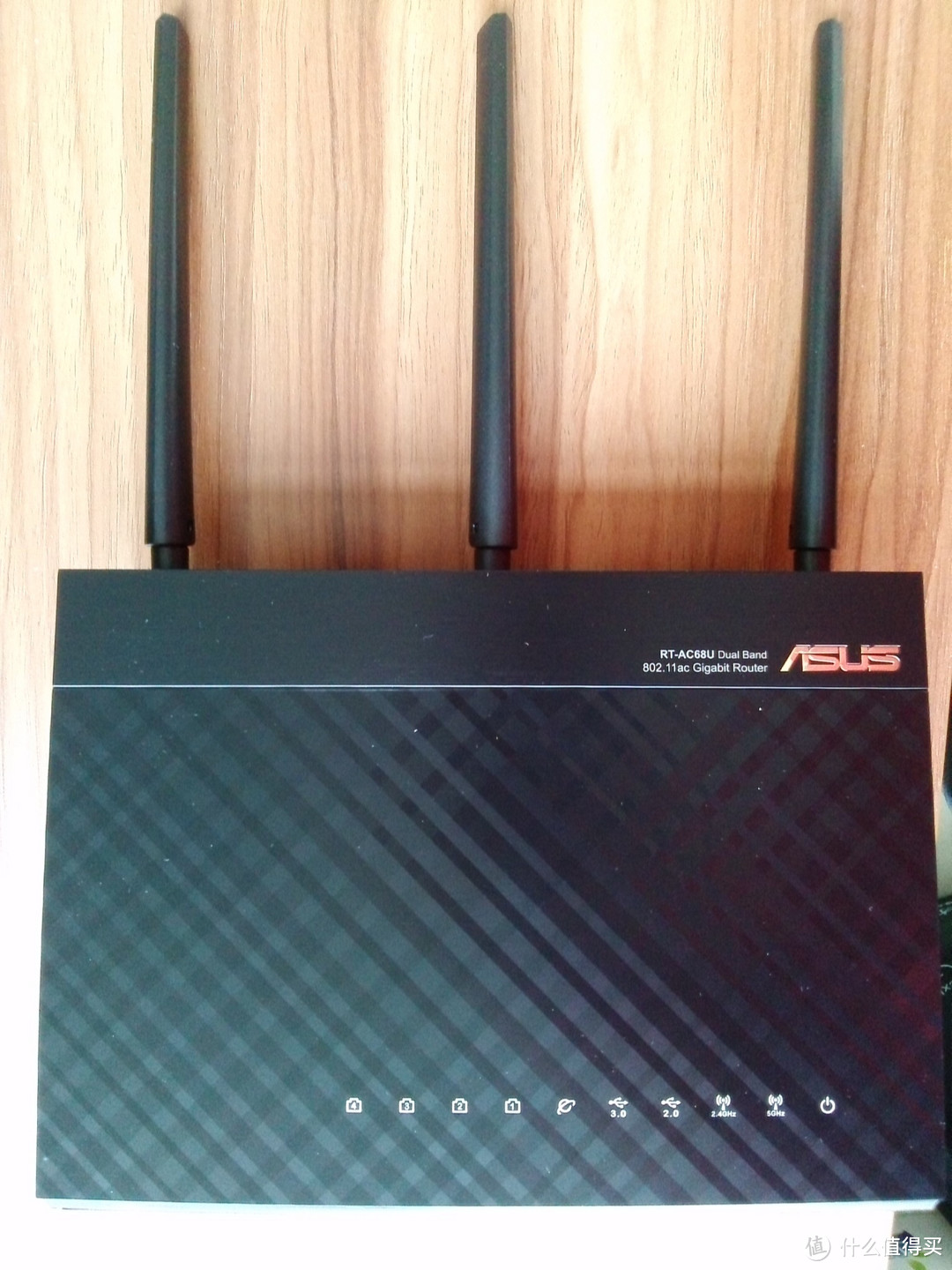 换上壕 Asus 华硕 RT-AC68U 1900M 双频无线路由器，网部管理很强大