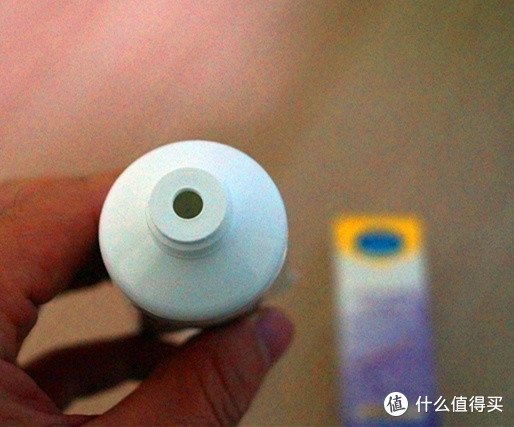 Scholl 爽健足部滋润柔肤霜——效果显著的护足佳品