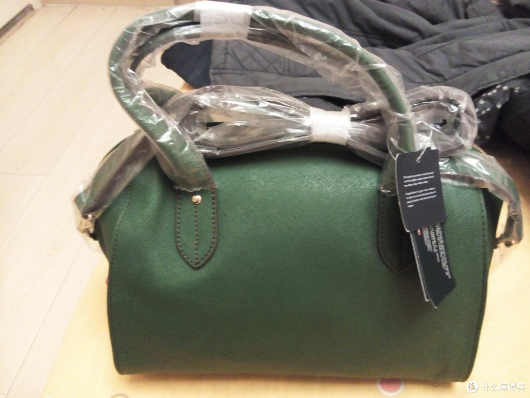 首次海淘Tommy Hilfiger Heritage Lock Saffiano Top 手提包