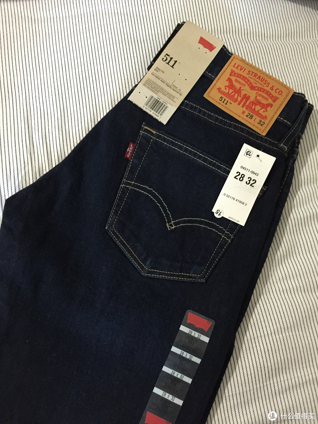LEVI'S 李维斯 男士511™ Slim Fit 牛仔裤 & Standard Fit T恤，内有福利