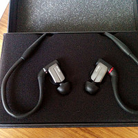 SONY 索尼 新品三剑客：XBA-A3 耳机 & NWZ-A15 音乐播放器 & MDR-XB950BT 头戴蓝牙耳机