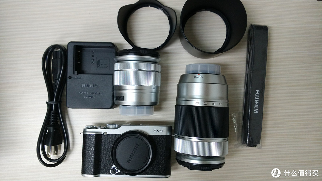 日淘 FUJIFILM 富士X-A1 双镜头微单套机，重点展示 50-230