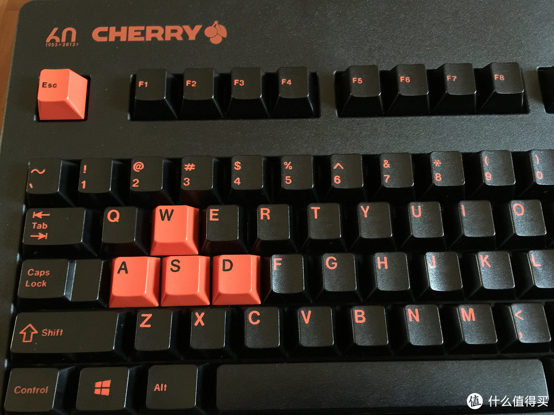 喜欢就任性一回：Cherry 樱桃 G80-3060HLCUS-2 红轴黑橙二色键帽 60周年限量版机械键盘