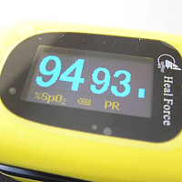 家居必备 篇四十三：力康 手指式脉搏血氧饱和度仪POD-3(彩屏、防水溅、防跌落、防运动、四向显示)及使用