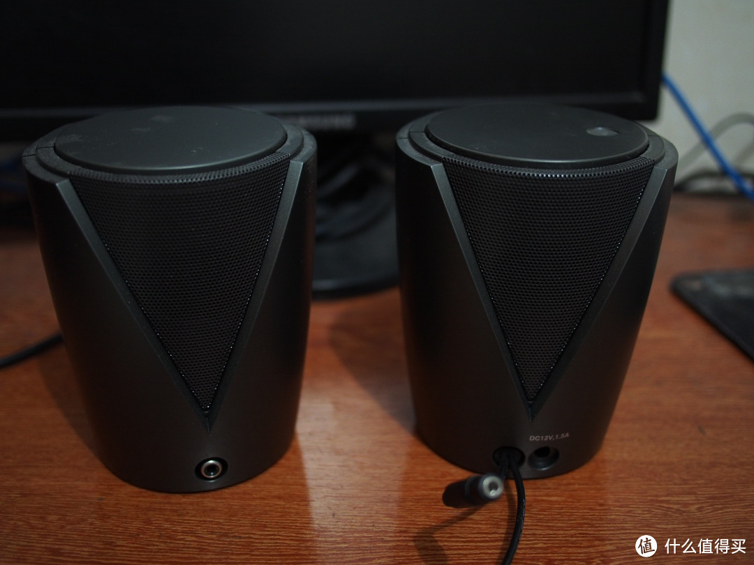 JBL JEMBE EBTCH 蓝牙无线音箱,还是做PC音箱比较在行