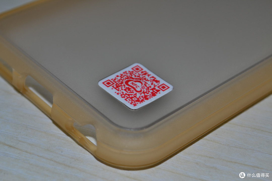 创意十足,但用起来心有余力不足ROCK IPHONE6智能名片保护壳