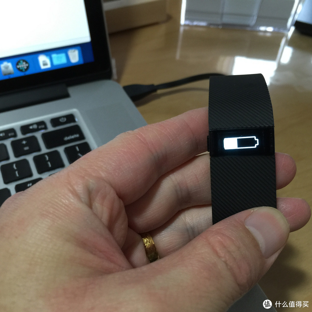 美亚黑五入手Fitbit Charge 智能手环 开箱体验