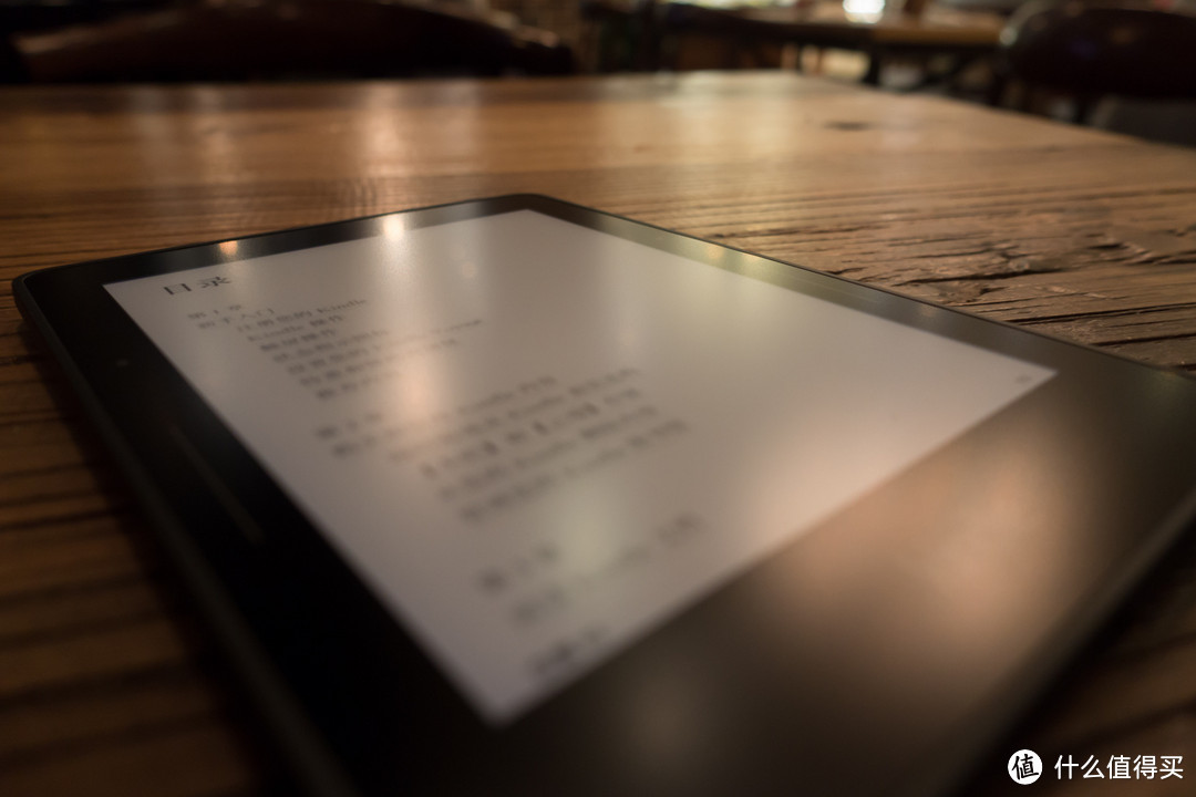 年度好物：Kindle 电子阅读器，用paperwhite3的价格买Voyage？