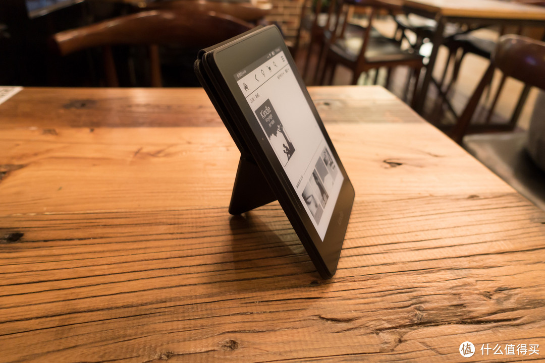 Kindle 现已加入豪华套餐：Voyage国行开箱及与Paperwhite2简要对比