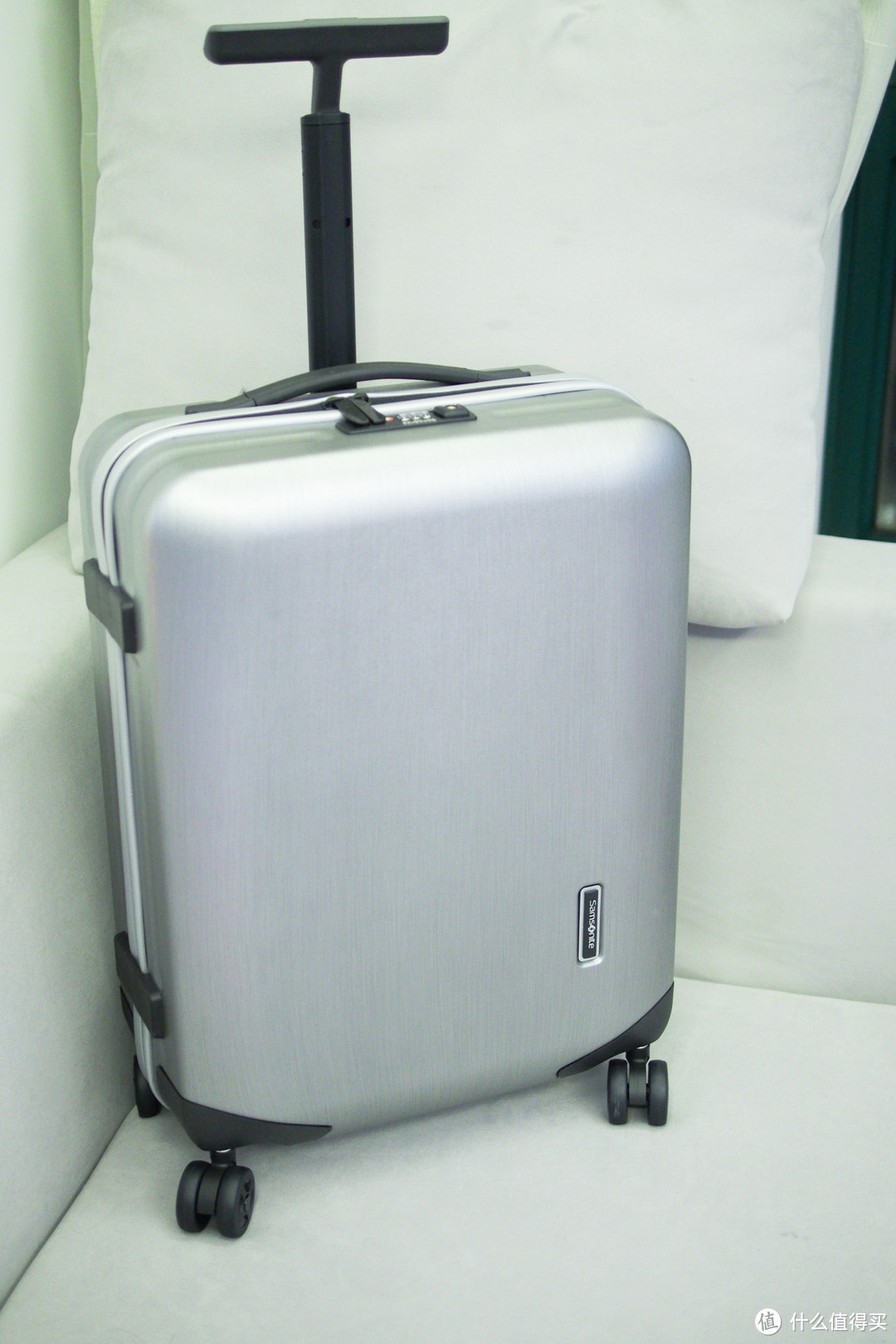 海淘 Samsonite 新秀丽 Luggage Inova HS Spinner 商务拉杆箱 20寸