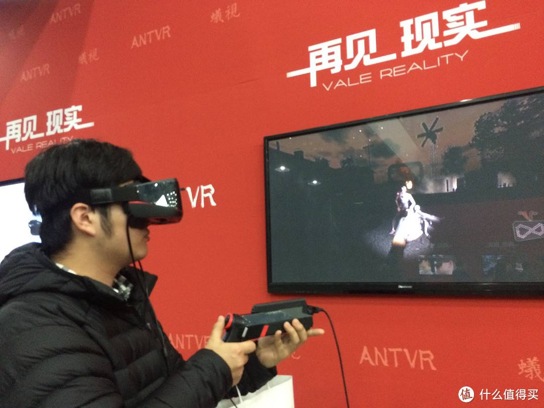 国人的虚拟现实探索：蚁视 ANTVR 发布蚁视头盔等3款VR新品