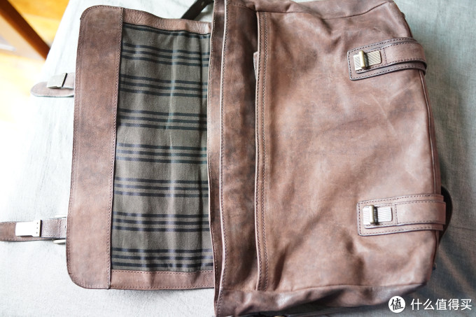 大叔的 FRYE 男包 & FOSSIL 男包