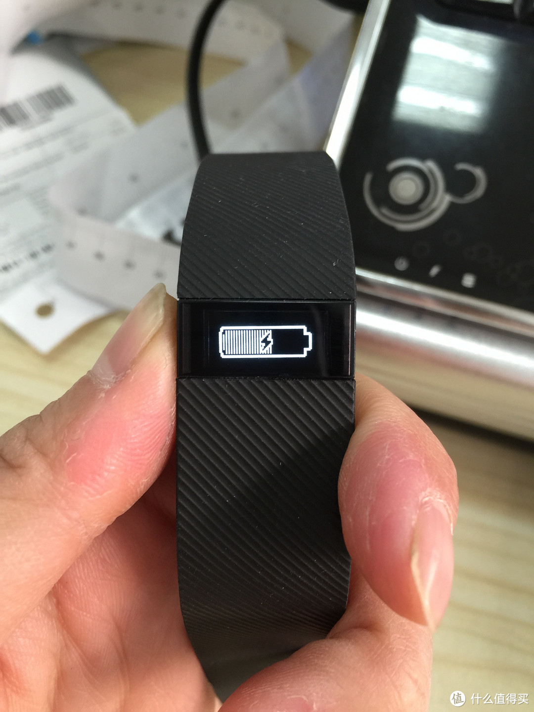黑五美亚入手：Fitbit charge 智能手环 黑色S码 开箱体验