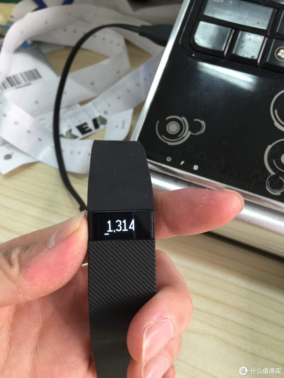 黑五美亚入手：Fitbit charge 智能手环 黑色S码 开箱体验