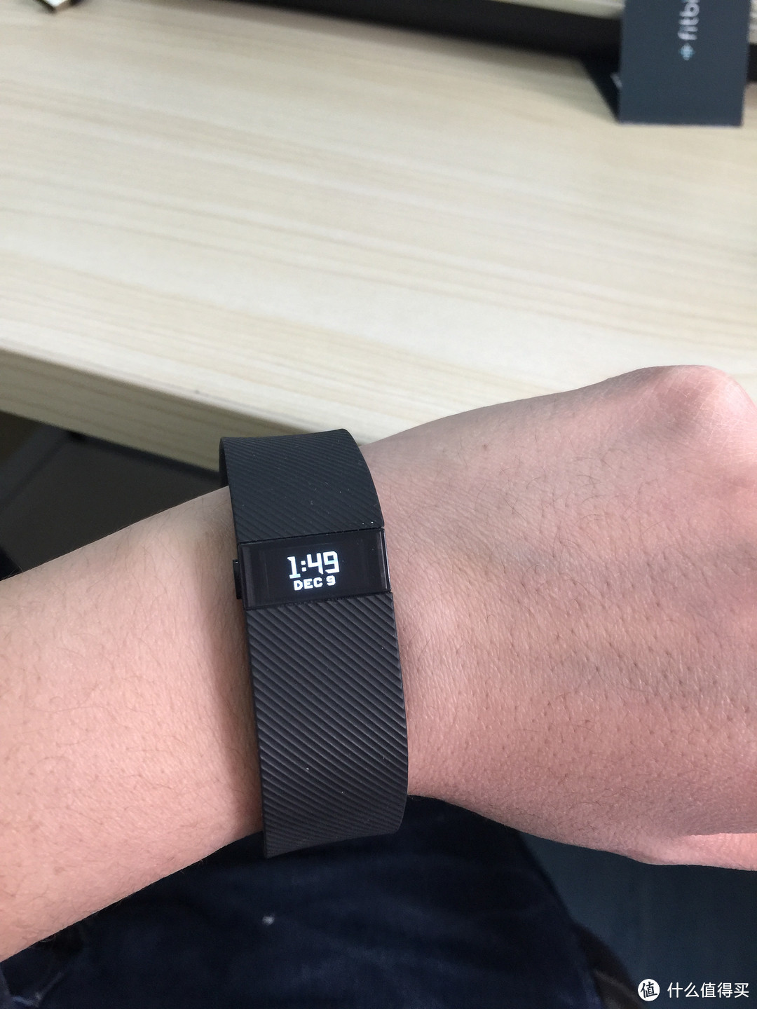 黑五美亚入手：Fitbit charge 智能手环 黑色S码 开箱体验