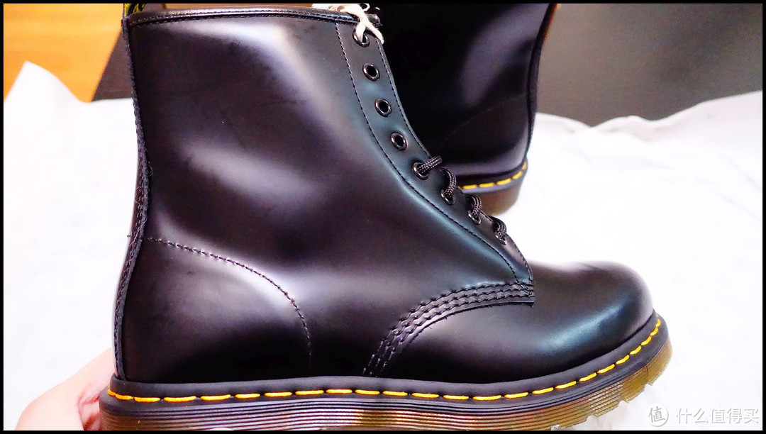 首发海淘！黑五，Dr. Martens 1460 Originals 8 Eye Lace Up 马丁靴 成功击落！