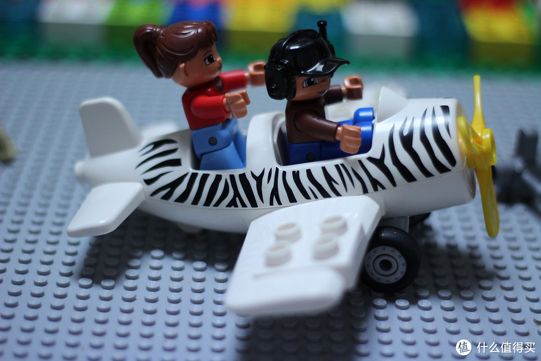 小心，有猛兽出没：LEGO 乐高 得宝主题拼砌系列 动物园全家福 6156