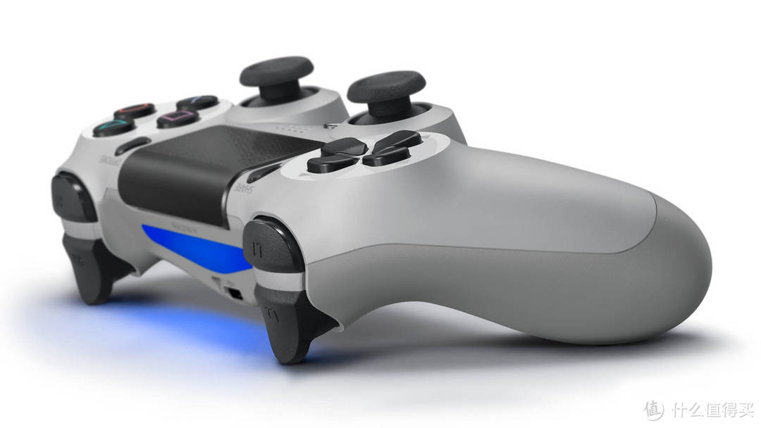  通体银灰色：PlayStation 4 20周年纪念版  港版购买权限开启预定 3980港币