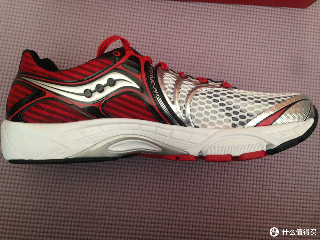 大体重跑友的装备：Saucony 索康尼 Triumph 11 男款*级缓震慢跑鞋