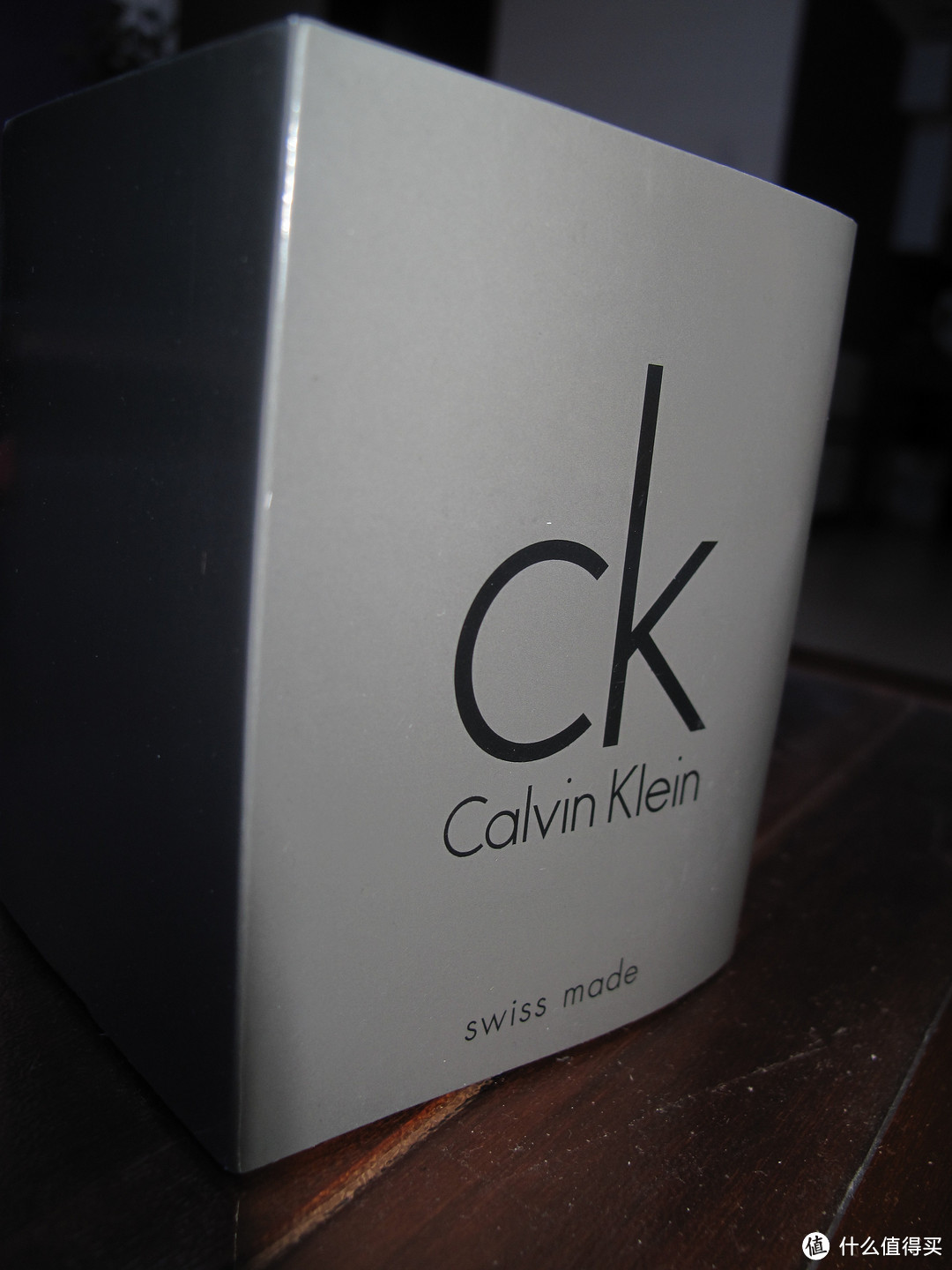 腕上的优雅：Calvin Klein EXquisitie K1Y22120 女款时装腕表