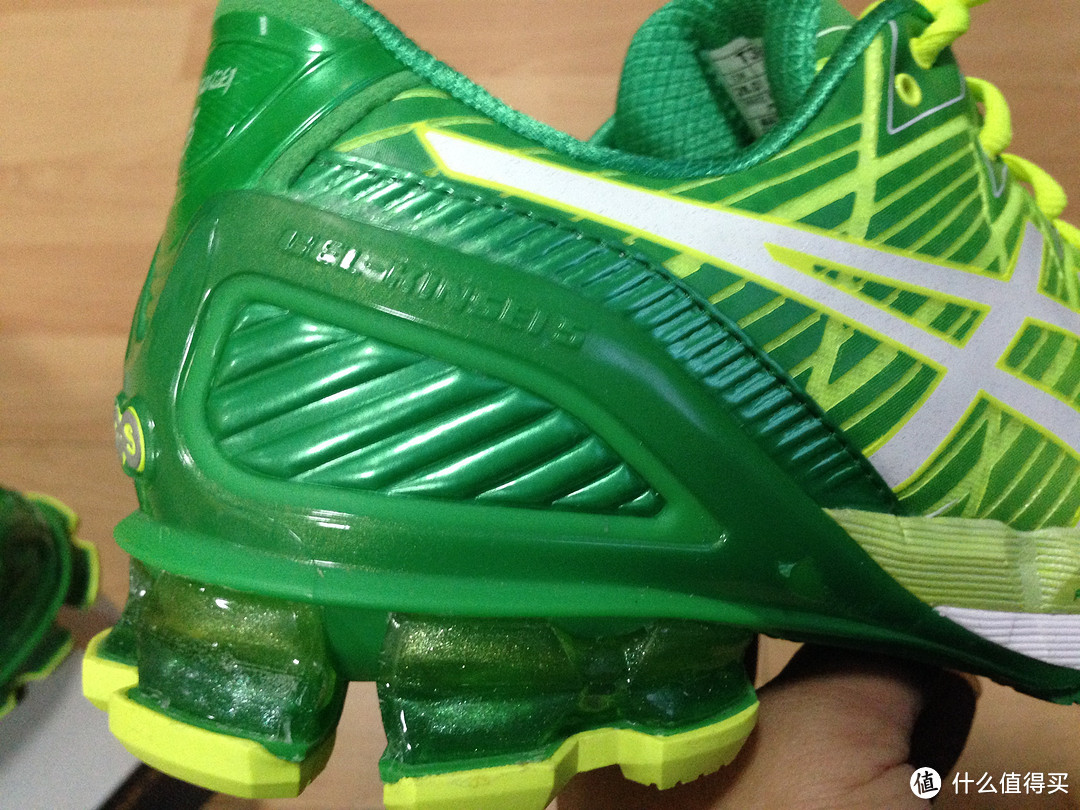 体验最*级?ASICS 亚瑟士 Gel Kinsei 5 金星系列 *级旗舰男款跑鞋