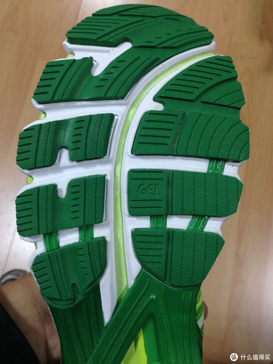体验最*级?ASICS 亚瑟士 Gel Kinsei 5 金星系列 *级旗舰男款跑鞋