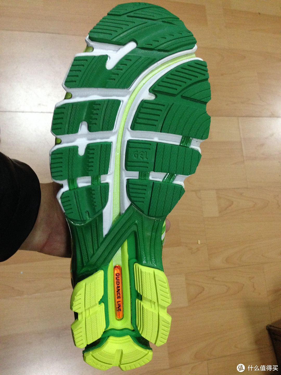 体验最*级?ASICS 亚瑟士 Gel Kinsei 5 金星系列 *级旗舰男款跑鞋