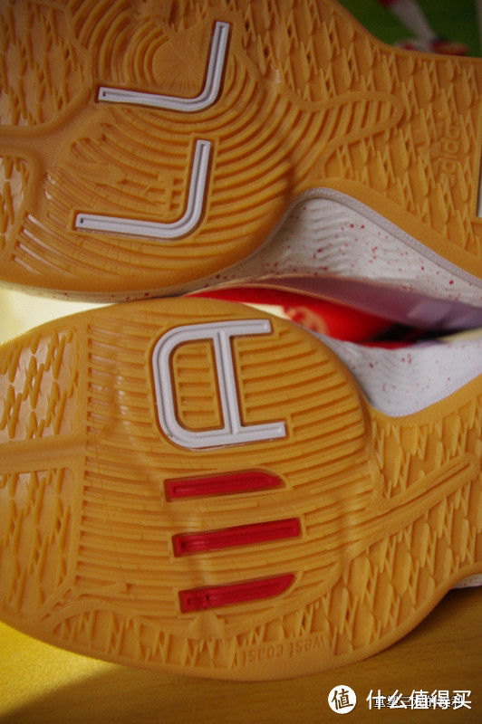 做工梦回2010——良心之作：adidas 阿迪达斯 j wall1 沃尔 明星款篮球鞋