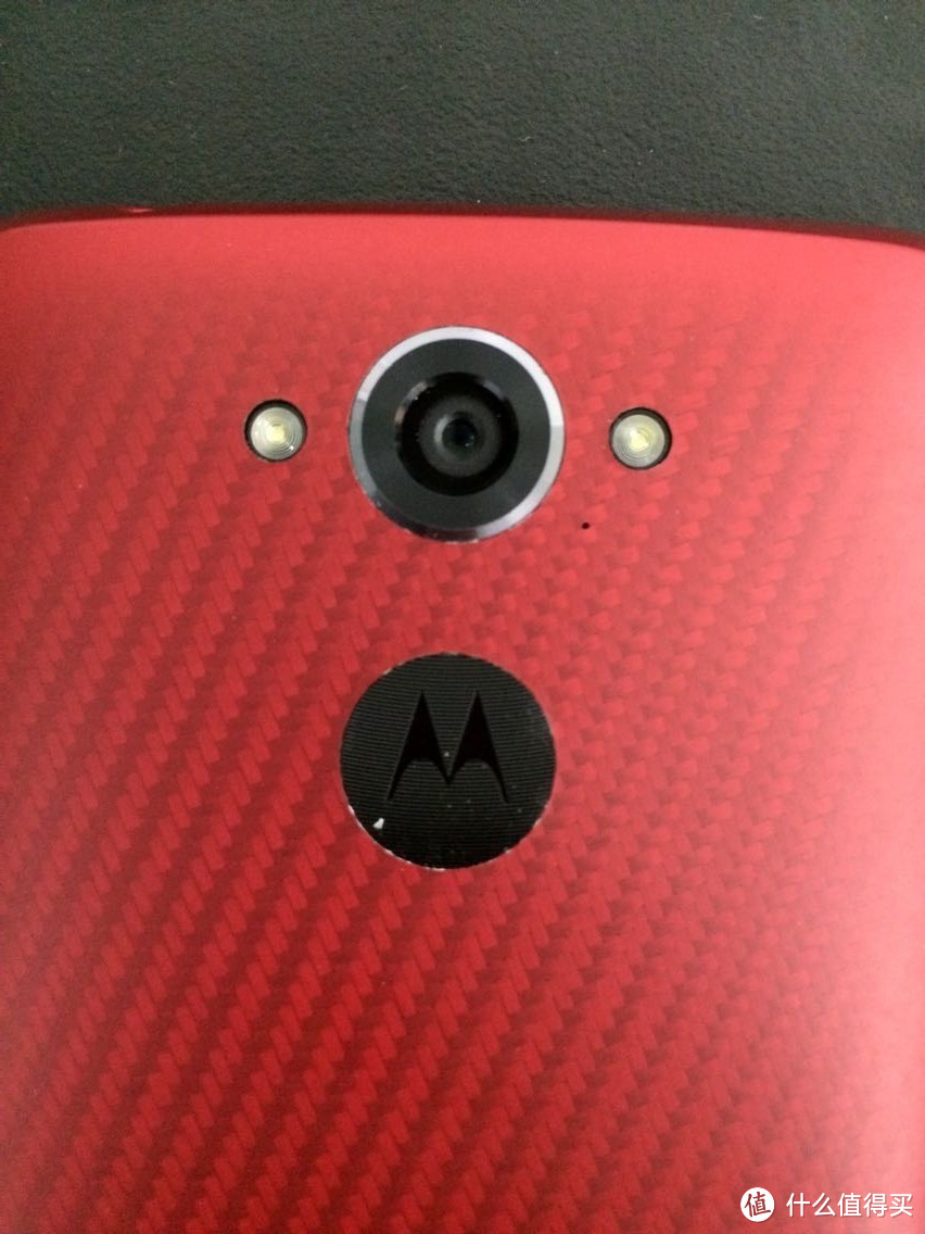 金属玻璃纤维骚红版 Motorola 摩托罗拉 Droid Turbo 开箱体验