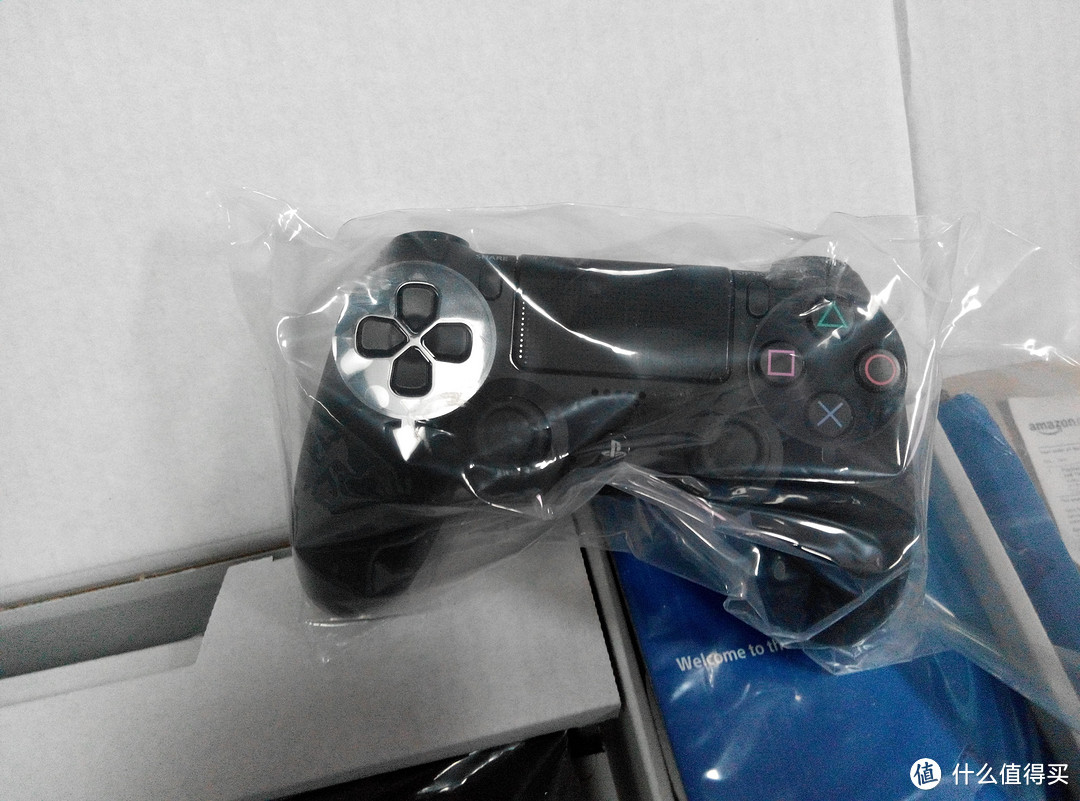 漂洋过海SONY 索尼 PlayStation 4 PS4 游戏机捆绑套装（GTA5+The Last of Us）