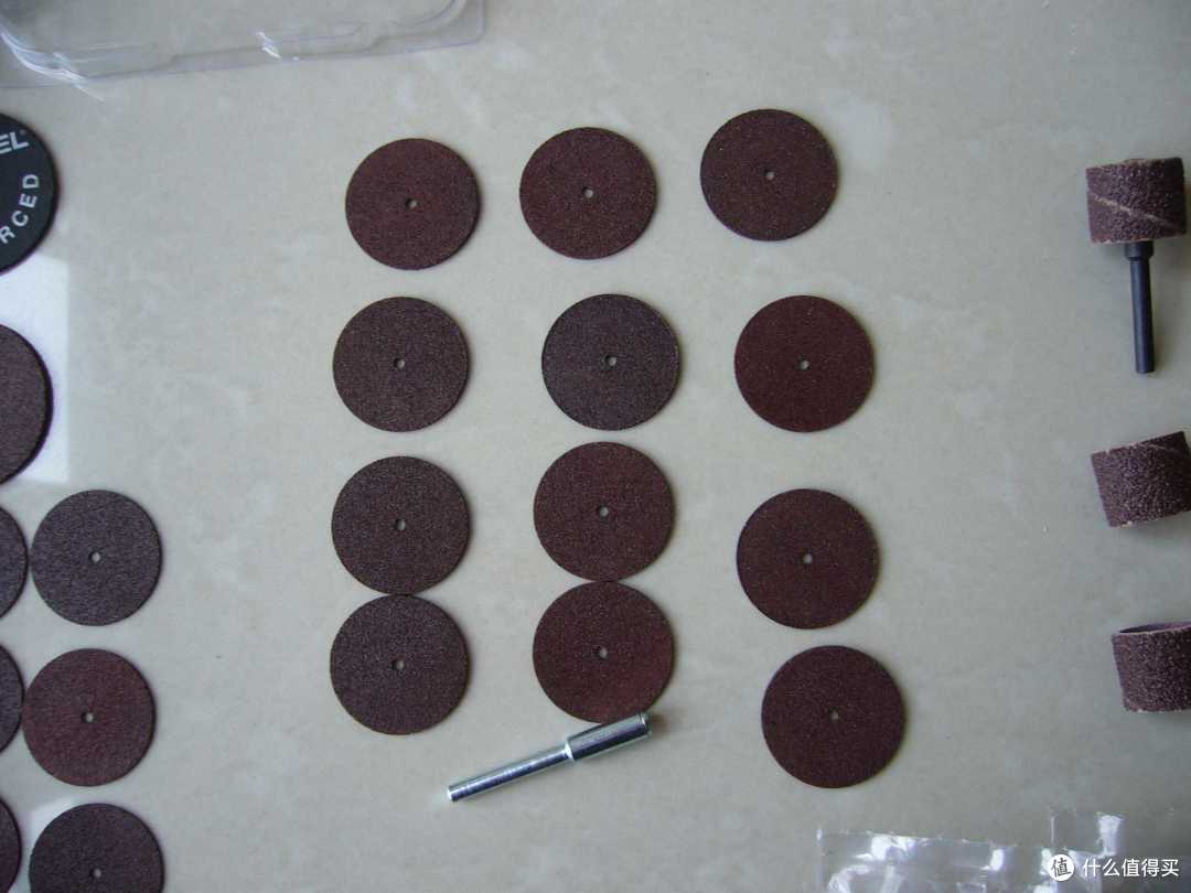 琢美 Dremel 709-02 110-Piece All-Purpose Rotary Accessory Kit(切割、喷砂、抛光、研磨、清洗附件)